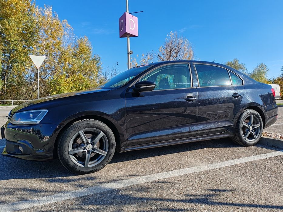 VW Jetta 2012 1.6 TDI DSG2 7+1 trepte