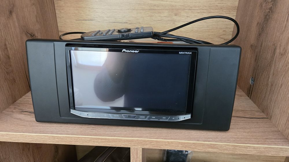 Pioneer avh 8700bt Clarion Vz402e cd player single din usb dvd