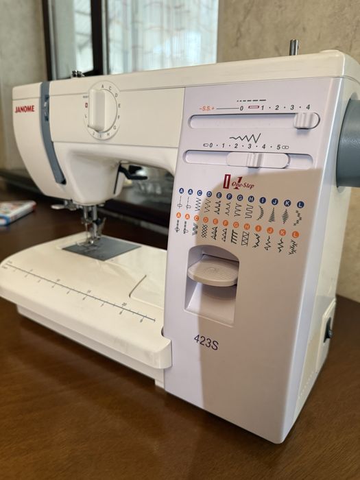 Швейная машина janome 423s