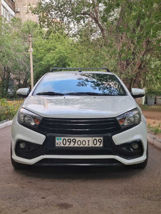 Продам бампер Веста спорт стиль