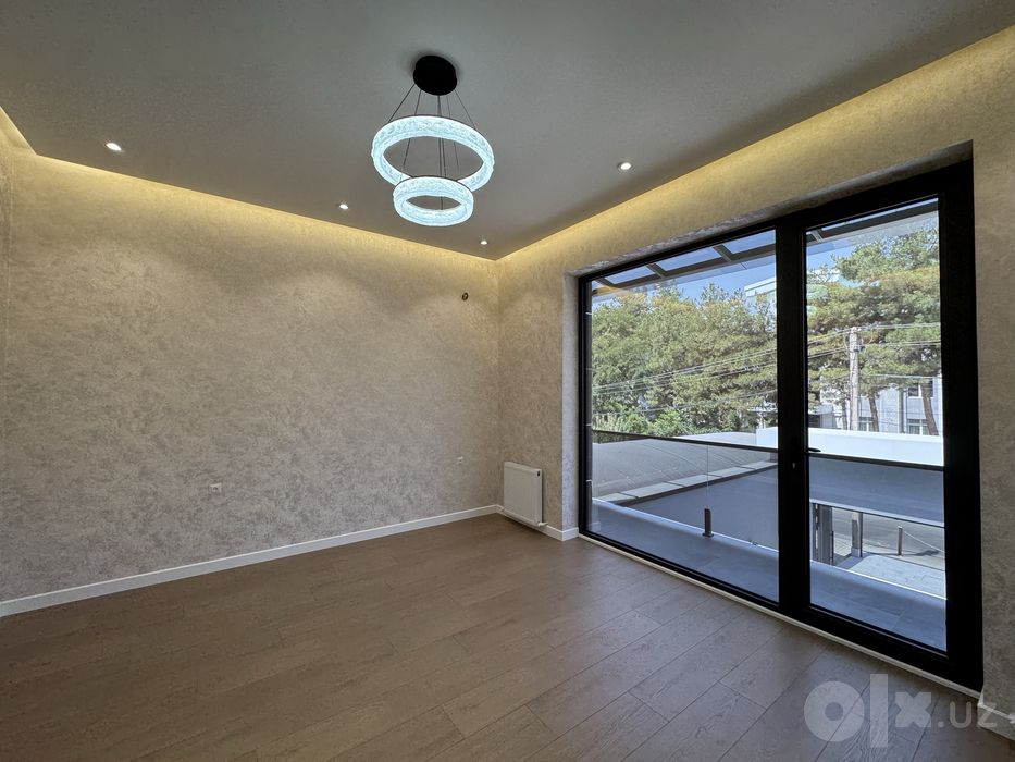VIP-дом 500 м² | Центр Луначарского | 4 сотки