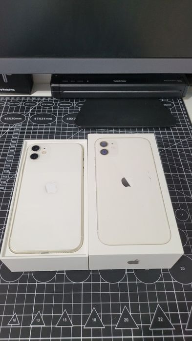 Iphone 11 White 64 GB