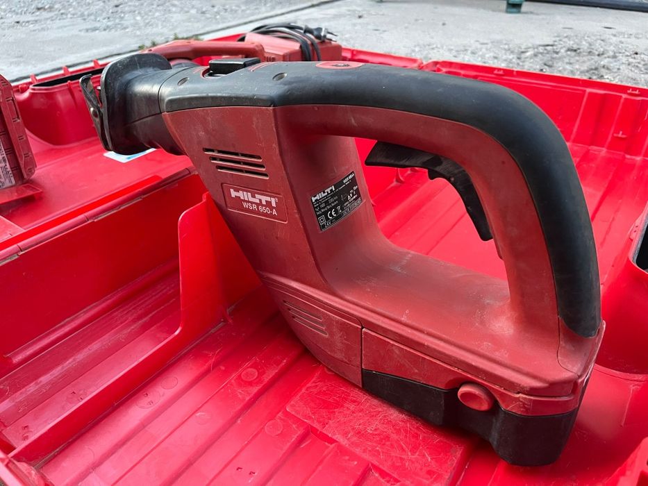Fierăstrău HILTI WSR 650-A