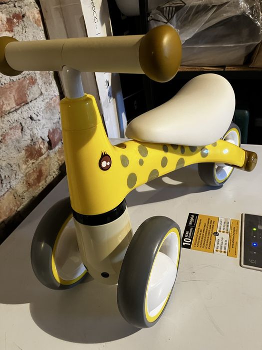 Tricicleta copii fara pedale Ecotoys LB1603 Galben, varsta 1-3 ani