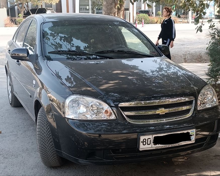 Продаётся Lacetti 1.8