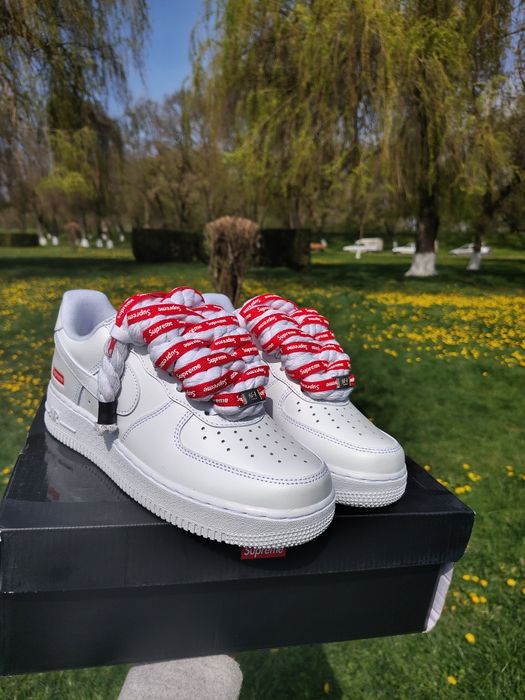 Nike Air Force 1 Low x Supreme White – Mărimea 38