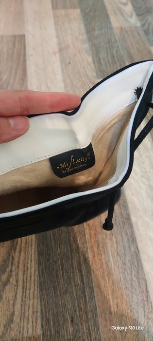 Продаю обувь женский