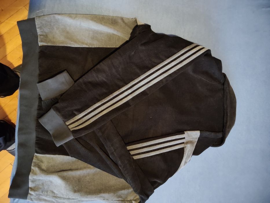 Яке Adidas originals