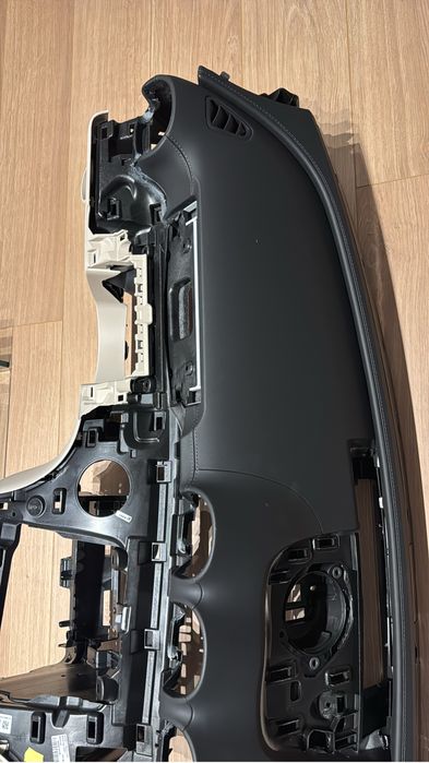 Plansa Bord Mercedes C CLE W206 W236