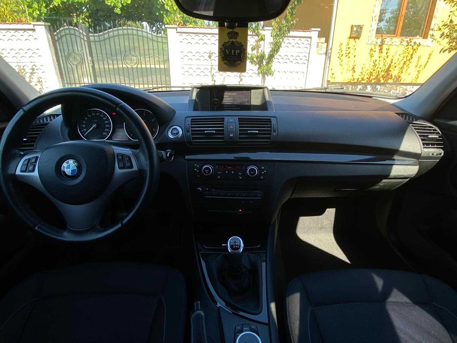 Vand BMW seria 1 facelift , 120d