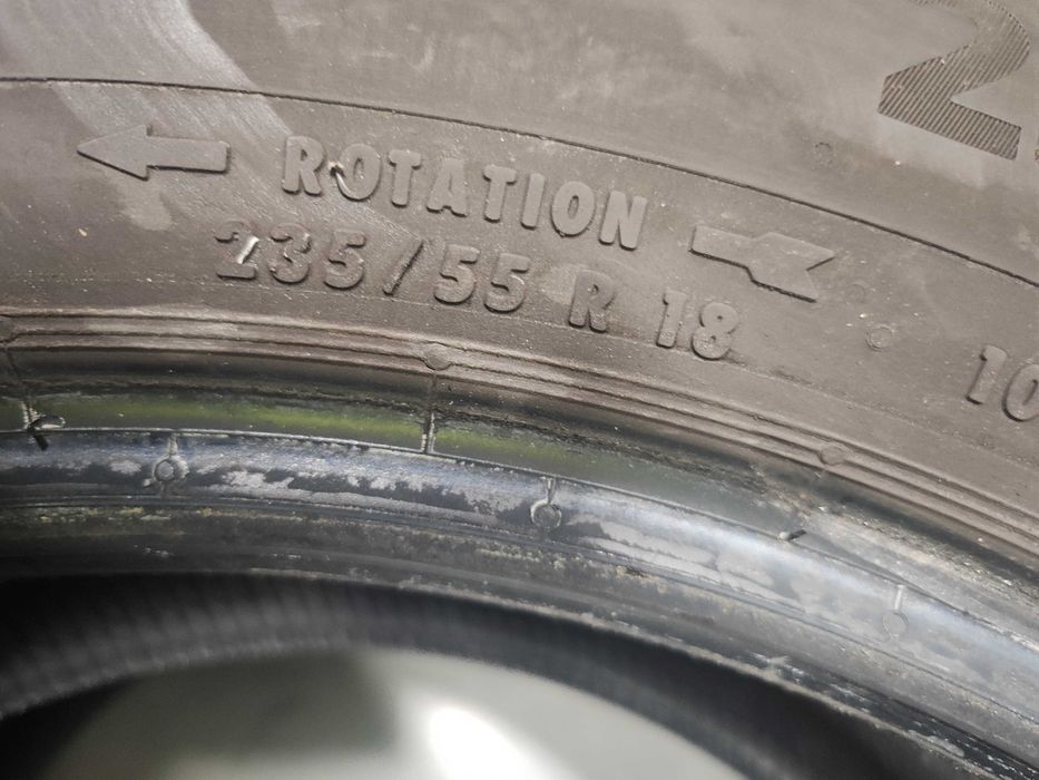 2бр.всесезонни гуми 235/55/18 Continental