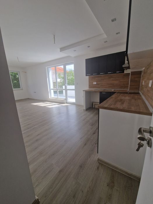 Продава се Тристаен апартамент в Свиленград - 103 кв.м за 1068 €/кв.м - Снимка #9