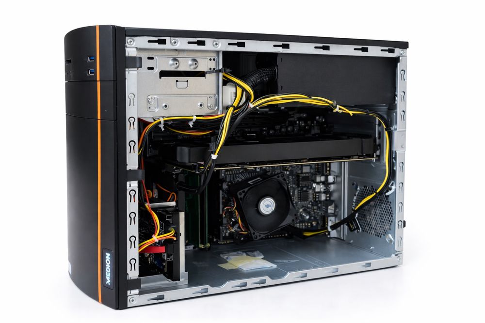 Геймърски компютър i5-9400 / GTX 1060 6GB / 16GB RAM / SSD