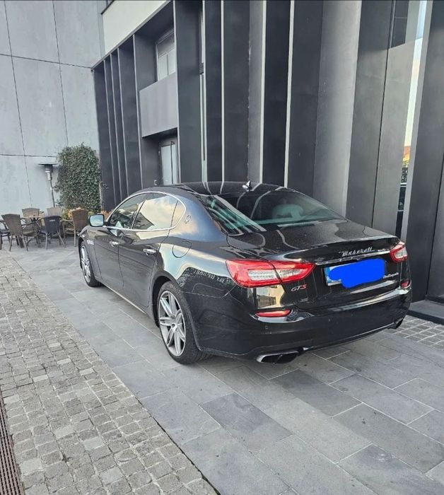 Maserati Quattroporte GTS v8 530 cp