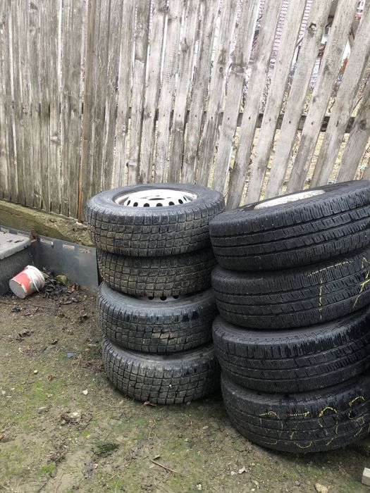 Cauciucuri 195 79 15 C si 225 70 15 C