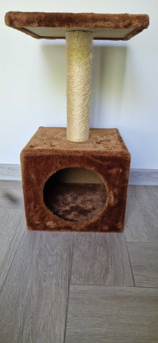 Casuta pentru pisici - Loc de joaca si dormit