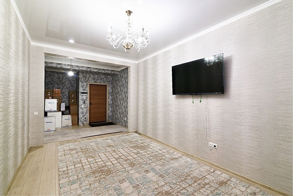 Продается 3 - х Комнатная Квартира