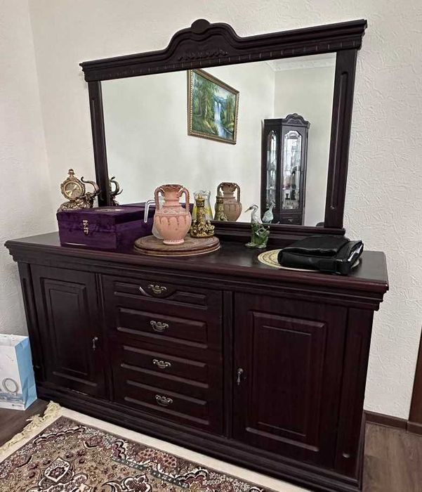 Продаётся  комплект мебели  для гостиной