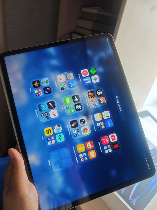 iPad Pro 12.9 (M2)512GB + Apple Pencil 2 + Magic Keyboard