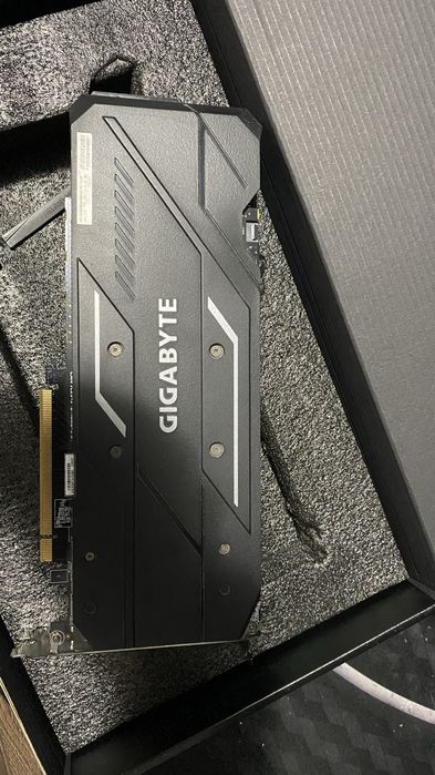 Se vinde GTX 1660 Super 6Gb Gigabyte WindForce 3x