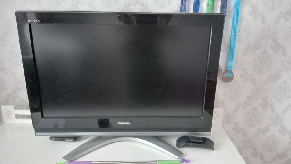 Телевизор Toshiba REGZA в отличном состоянии