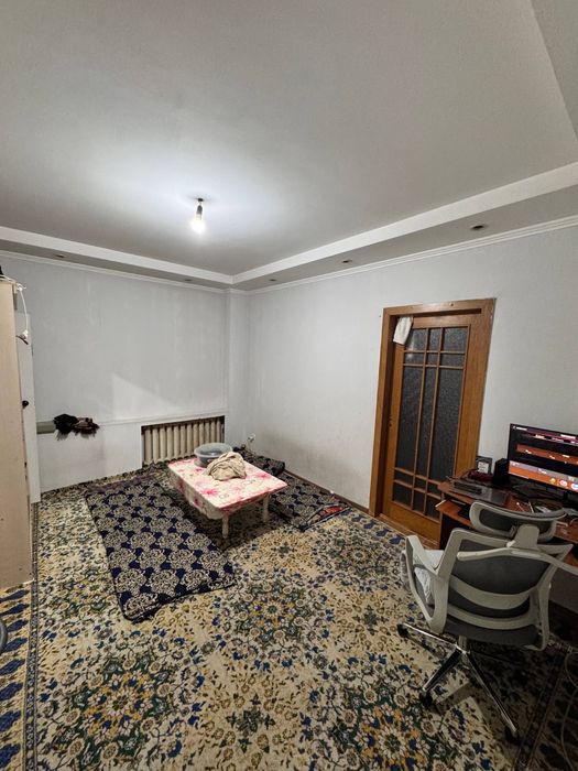 Срочно Продаётся 2-х комнатная квартира на Метро Новза!