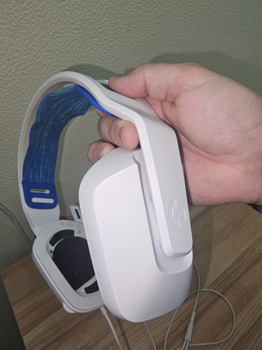 Наушники с микрофоном Logitech G355 white