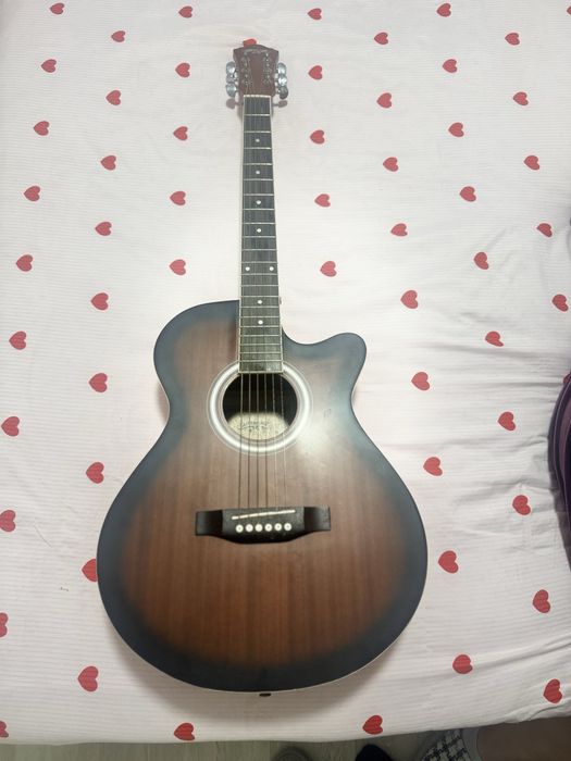 Продается гитара