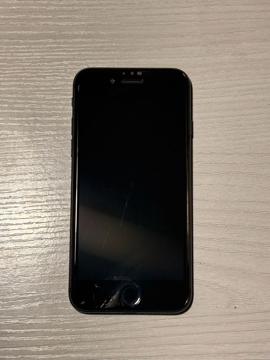 Продам iPhone 7 32gb