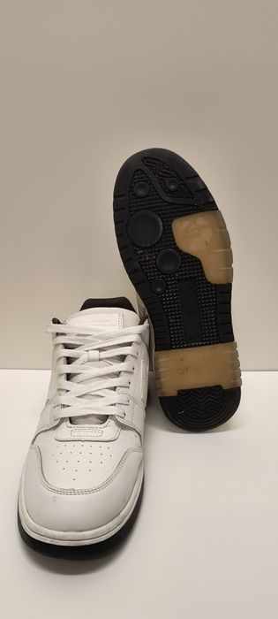 Off-white out of office