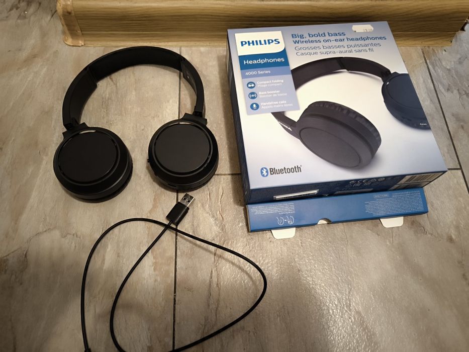 Безжични слушалки PHILIPS