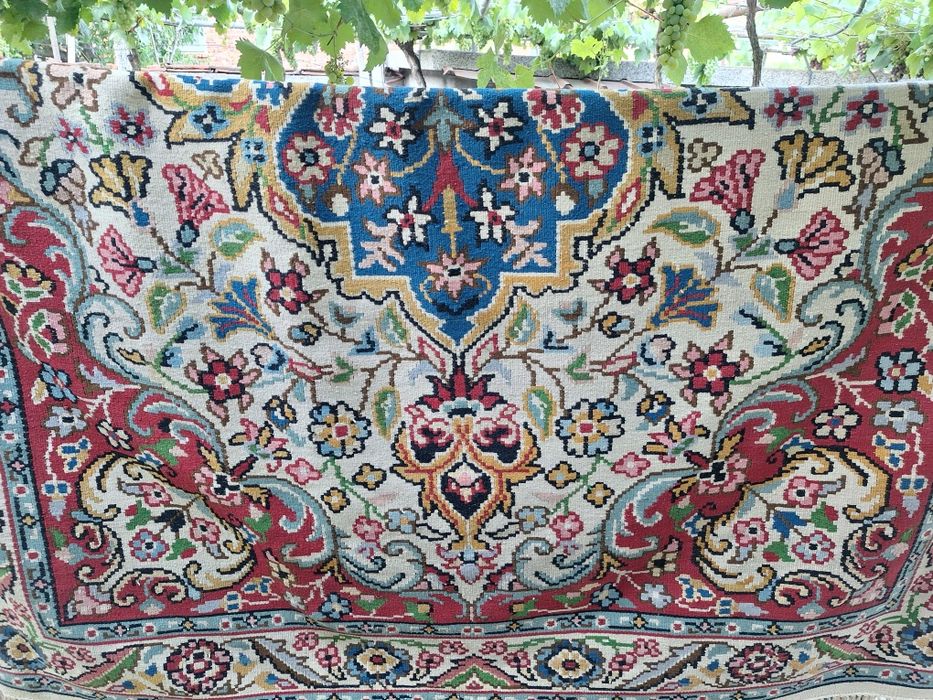 КОТЛЕНСКИ килим ,ползван