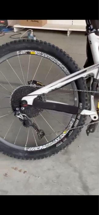 Bicicleta Santa Cruz nomad C