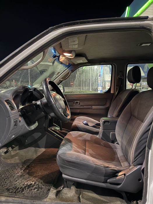 Джип Nissan фронтиер