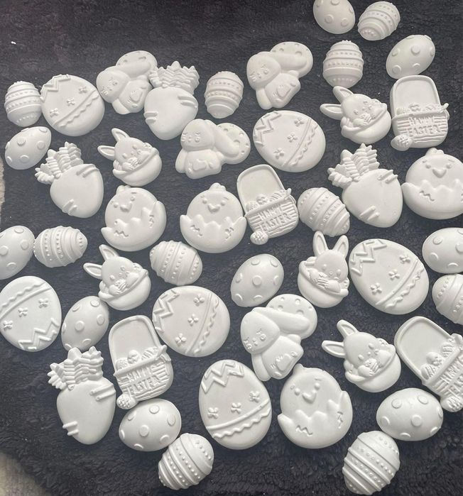 Лот от 35 бр бели гипсови фигурки за оцветяване или декорация