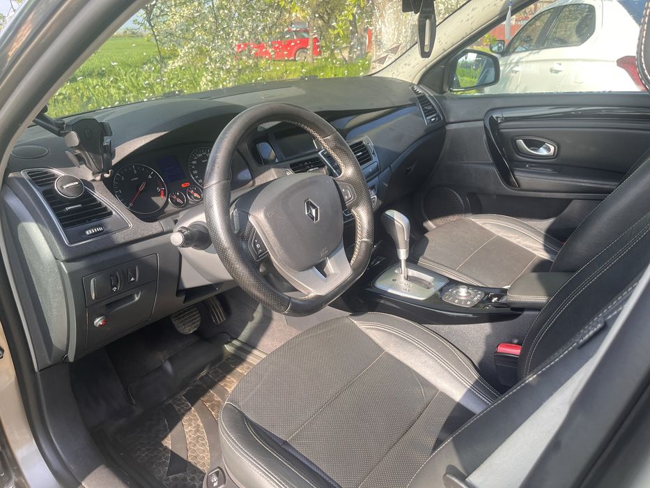 Renault Laguna 3 Grandtour | 2012 | 2.0 dCi (173 CP) | AUTOMATĂ | BOSE