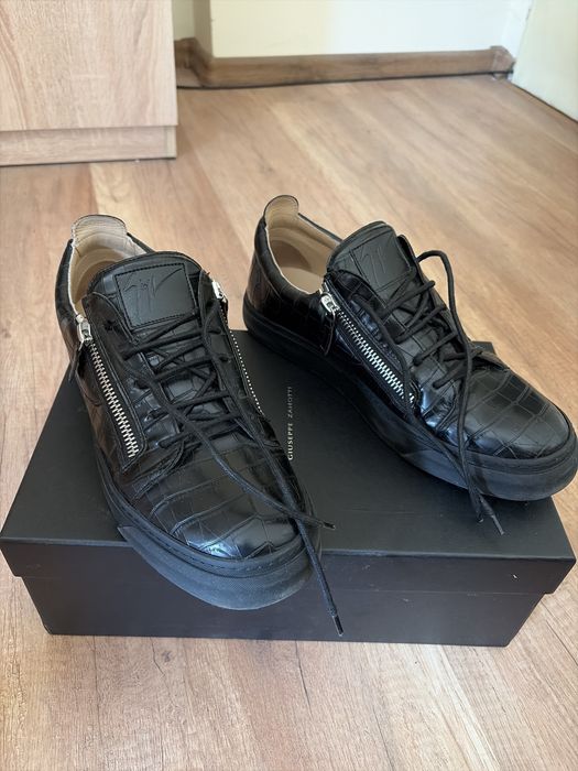 Обувки Giuseppe Zanotti