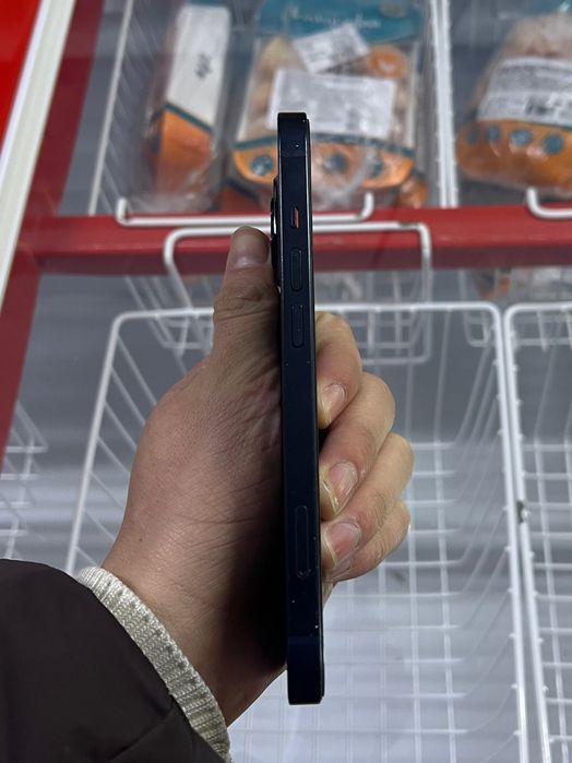 IPhone 13 с гарантия