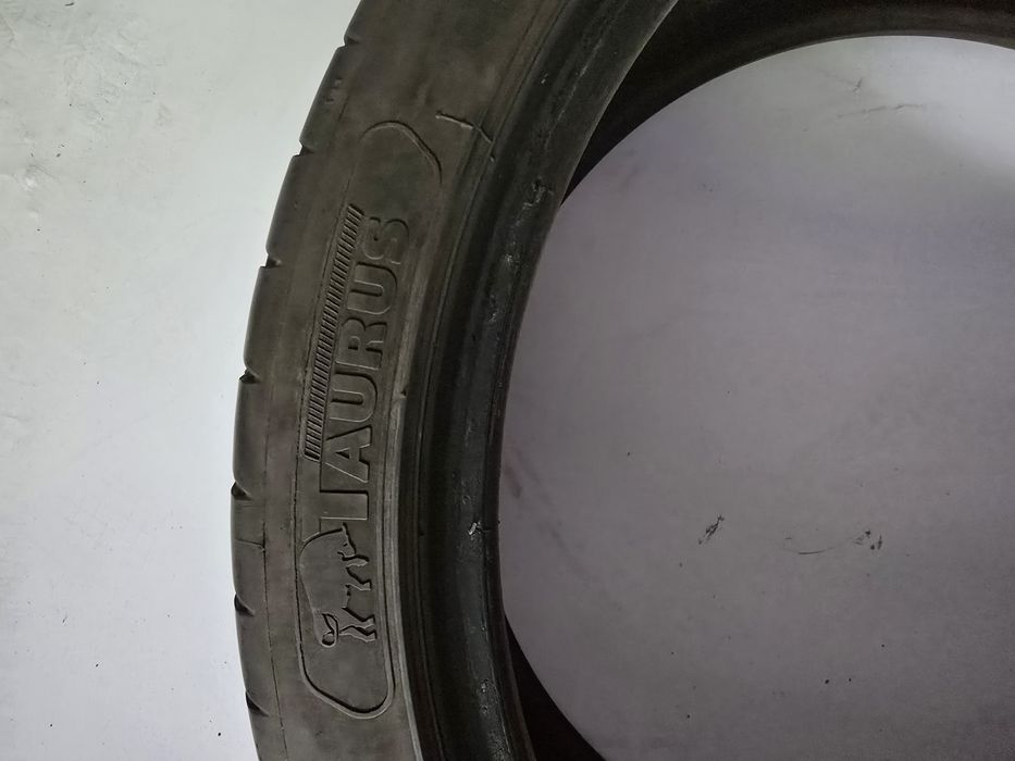 Set 2 anvelope Taurus 225/40 ZR18 92Y