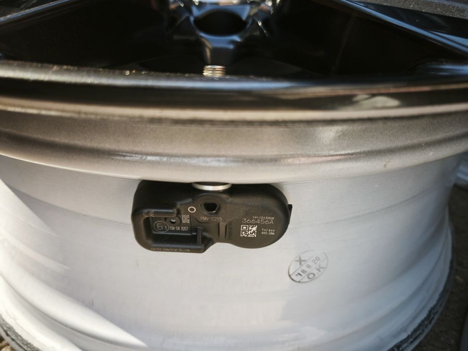 17" оригинални алуминиеви джанти за Toyota/Lexus.