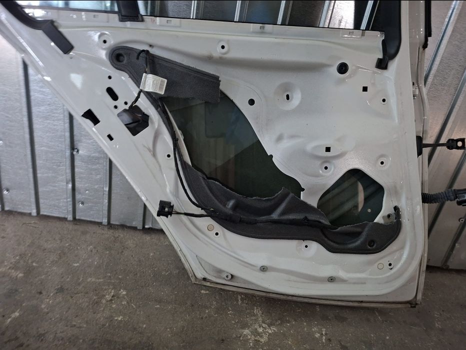 Usa stanga spate BMW seria 1 f20