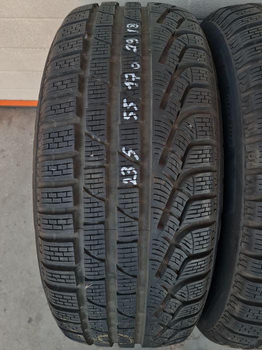 Зимни гуми 4 броя PIRELLI SottoZero 235 55 R17 дпт 2918