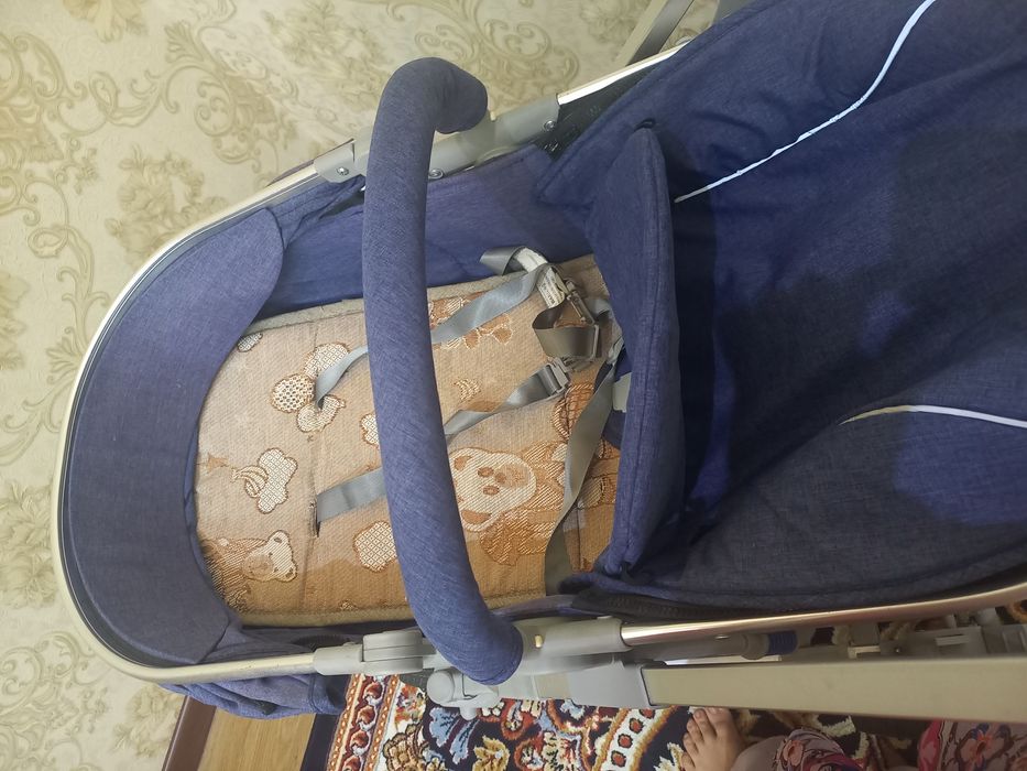 Chaqaloq uchun kalyaska ōrtola shoshilinch 400minga sotiladi  ovolila