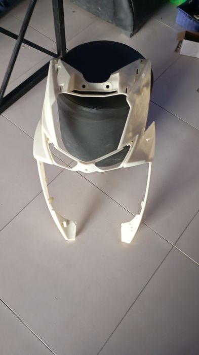 Skuter plastiklari bor va zapchastlari