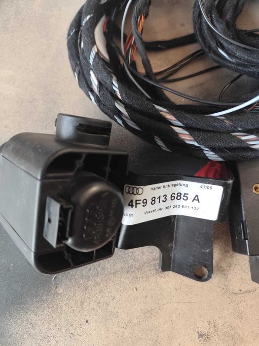 Теглич Westfalia пълен комплект за Ауди А6 С6 4Ф