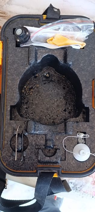 Нивелир(Геодезическое оборудование)