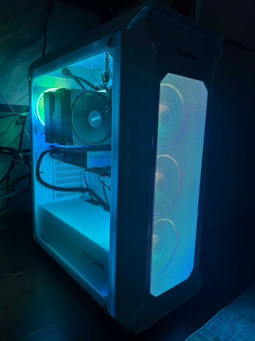 PC Gaming + Periferice – i5-14600K + RTX 5060 Ti 16GB