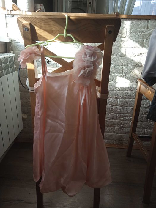 Продам платья для девочки