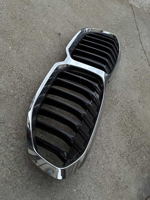 Челна решетка/Бъбреци Bmw F40