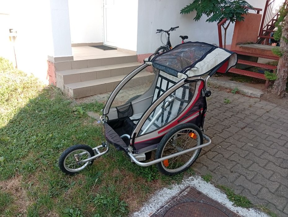 Cărucior copiii  pentru  bicicleta